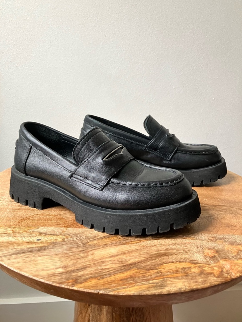 Steve Madden | Lawrence Leather Chunky Platform Lug Sole Penny Loafer